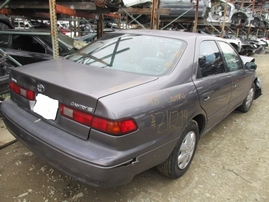 1998 TOYOTA CAMRY LE PEARL BLUE 2.2L AT Z16214